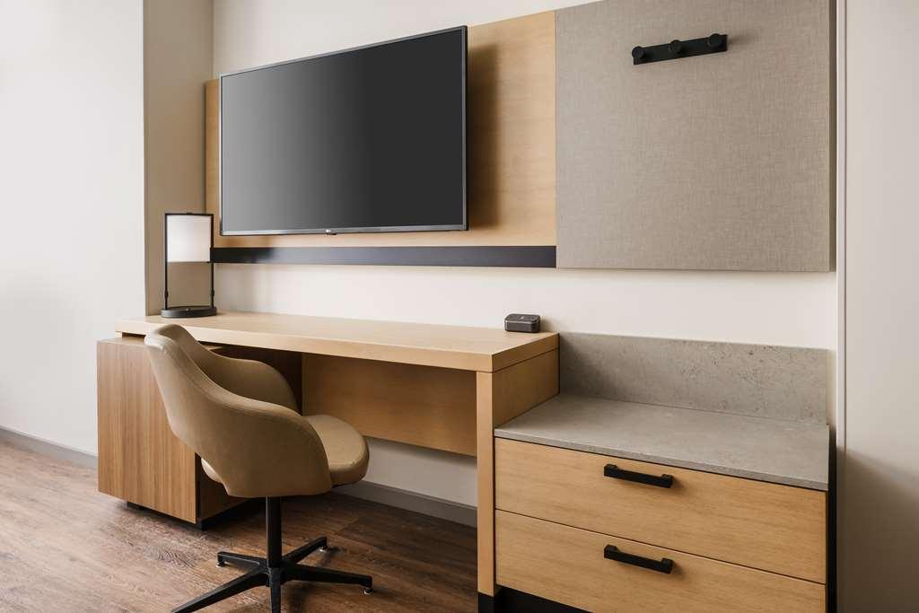 Hyatt Place National Harbor Room photo