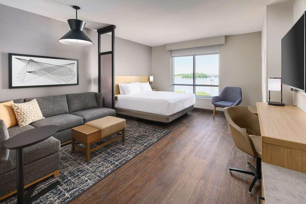 Hyatt Place National Harbor Room photo